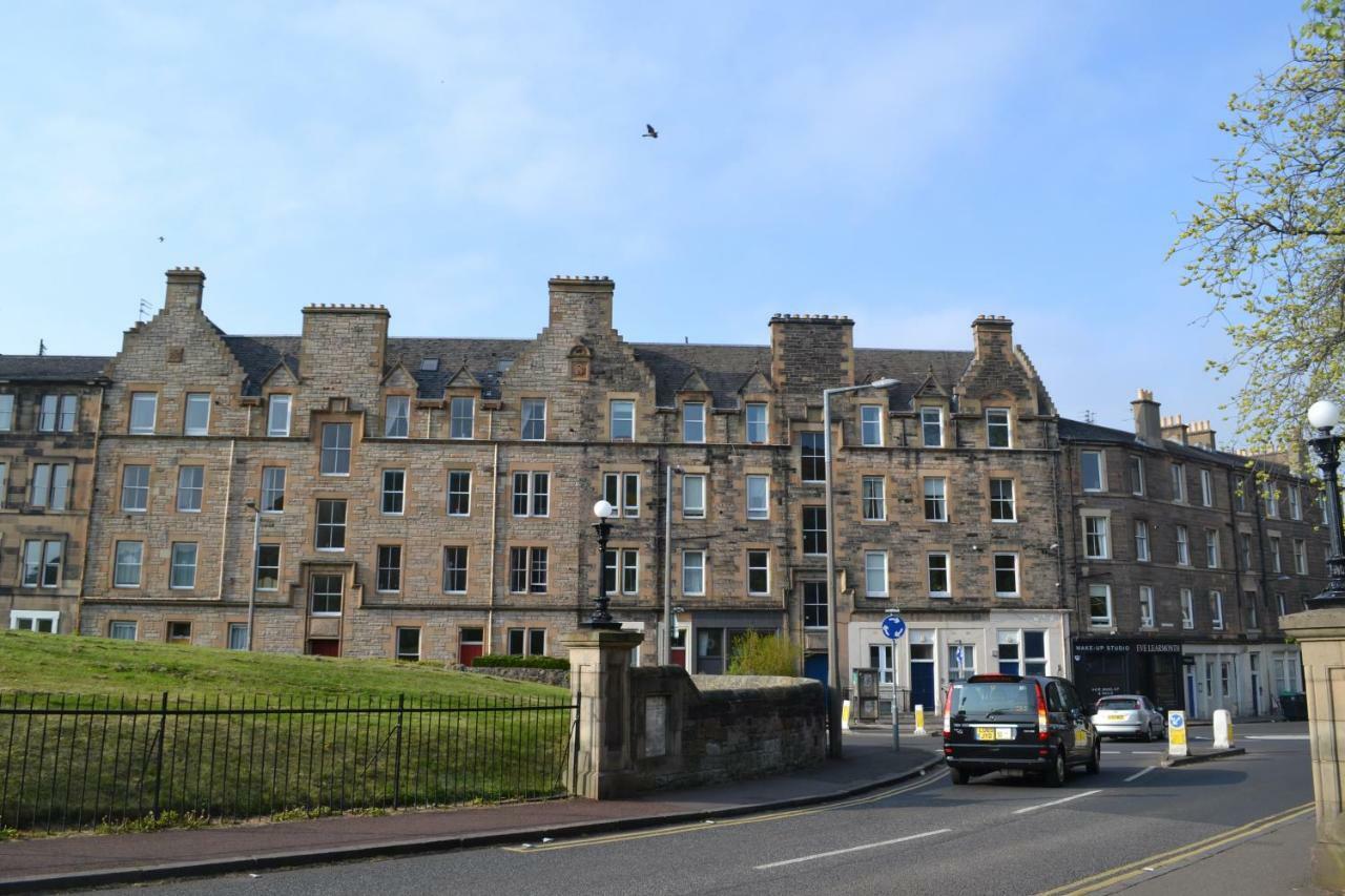Beautiful Holyrood Park Apartment Edinburgh Eksteriør bilde