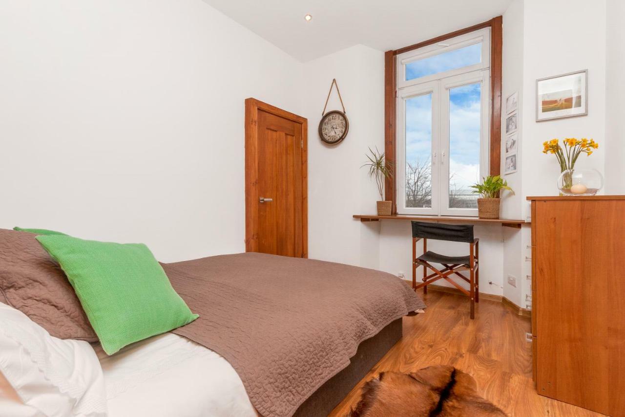 Beautiful Holyrood Park Apartment Edinburgh Eksteriør bilde