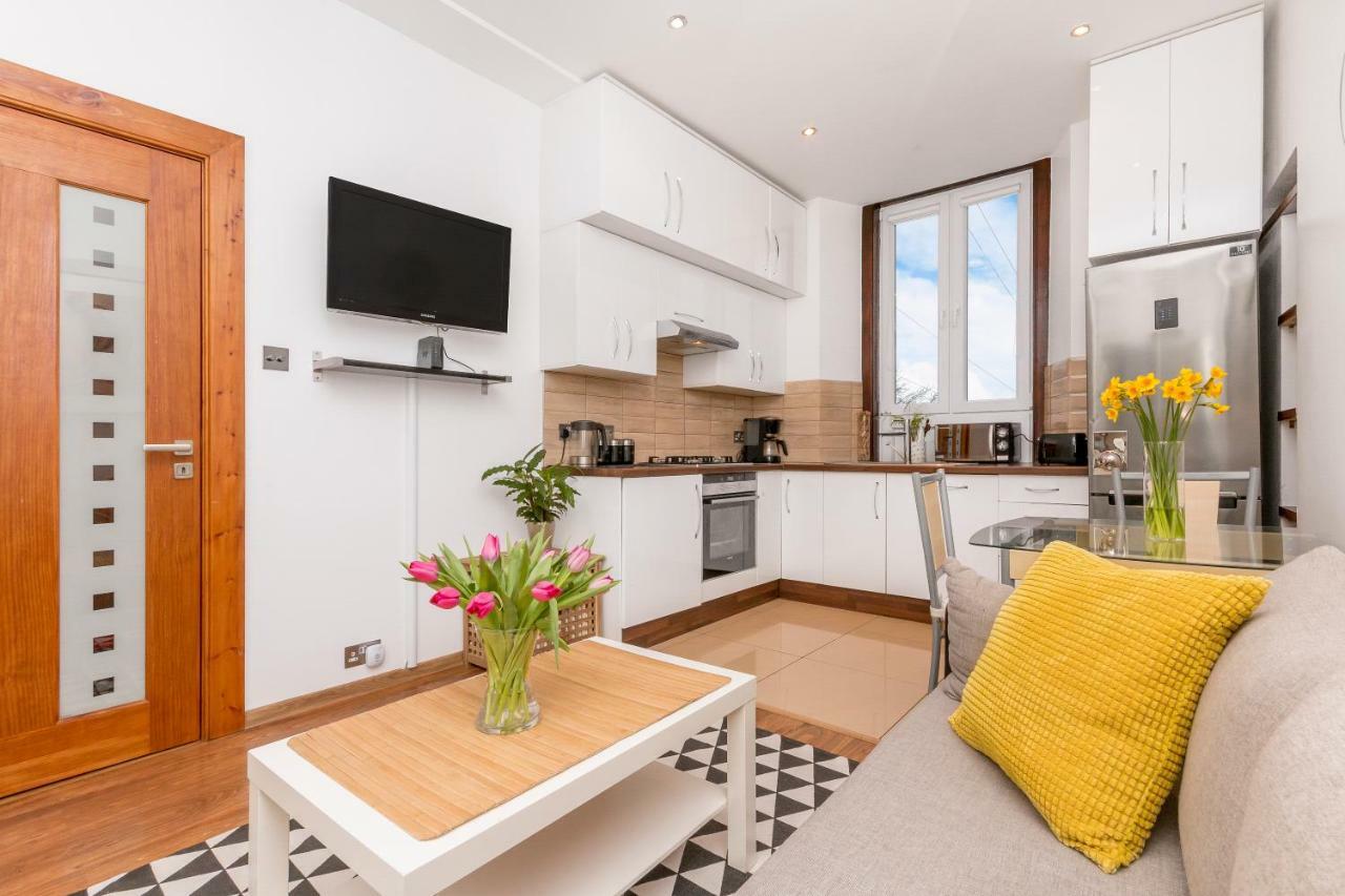 Beautiful Holyrood Park Apartment Edinburgh Eksteriør bilde